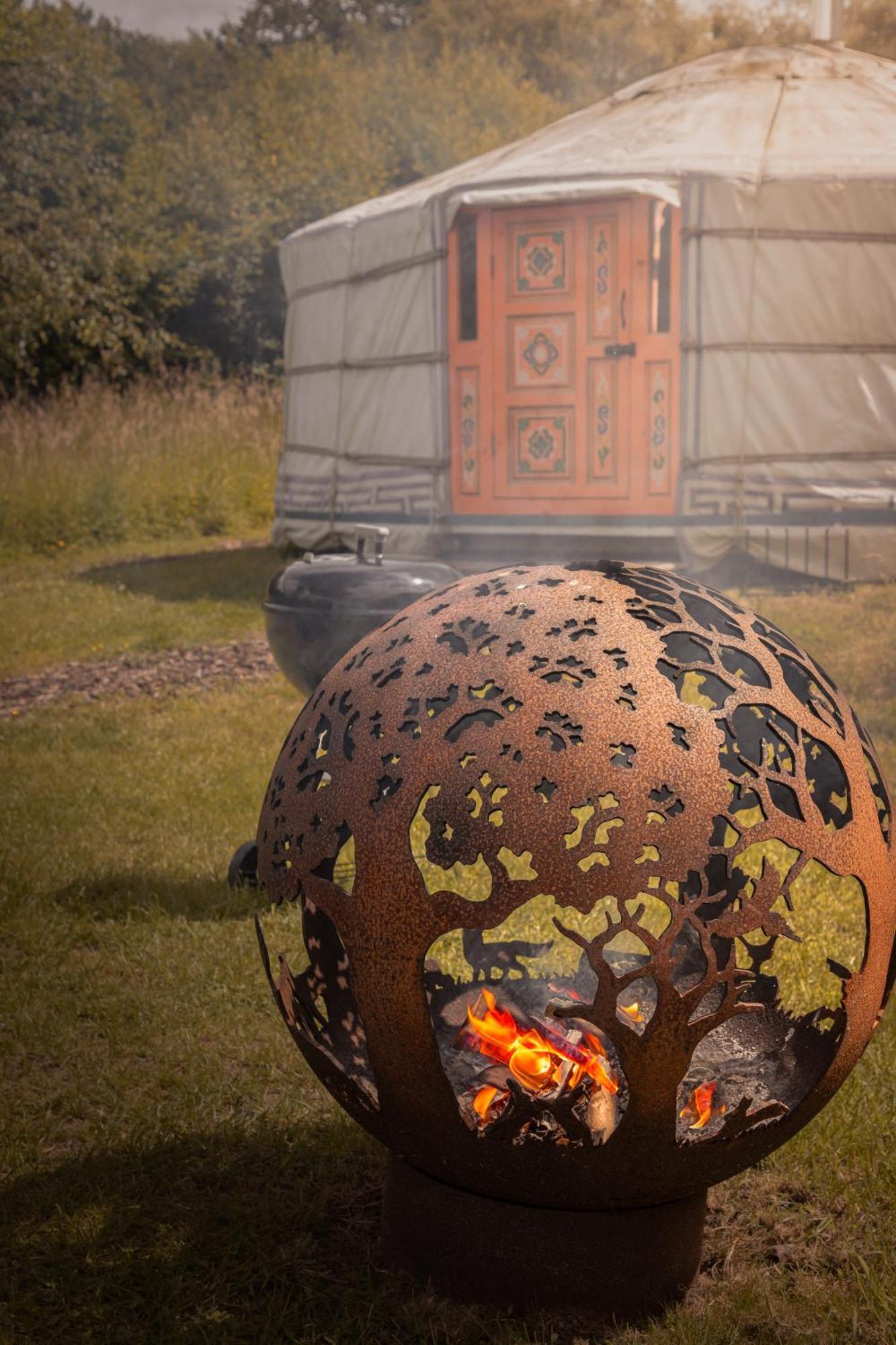 Gilfach Gower Farm Luxury Yurt With Hot Tub Hotel แอมมันฟอร์ด ภายนอก รูปภาพ